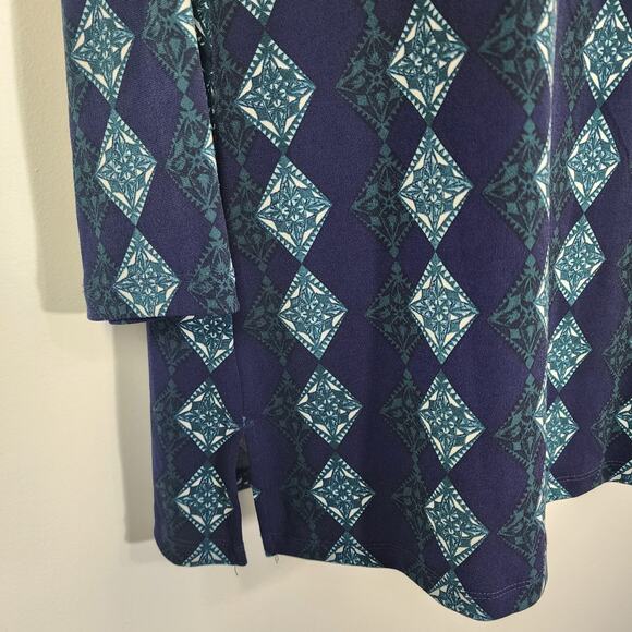Chico's Easywear Tunic Top Size 1 Medium Blue Green 3/4 Sleeve Geometric Diamond - Picture 6 of 10